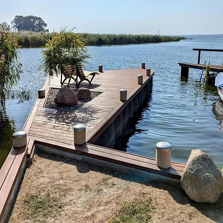 Apartment Waterfront Bliss For 2 Guests *