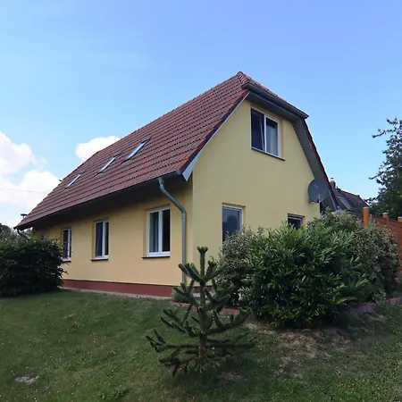 Waterfront Bliss For 2 Guests *