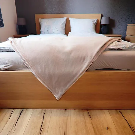 Waterfront Bliss For 2 Guests *